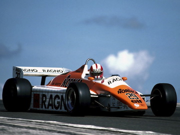 Arrows A5 Arrows A5