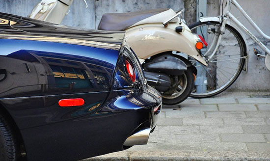 Aston Martin DB AR1