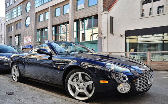 Aston Martin DB AR1