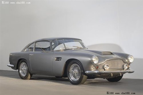 Aston Martin DB4