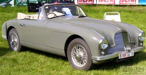 Aston Martin DB4