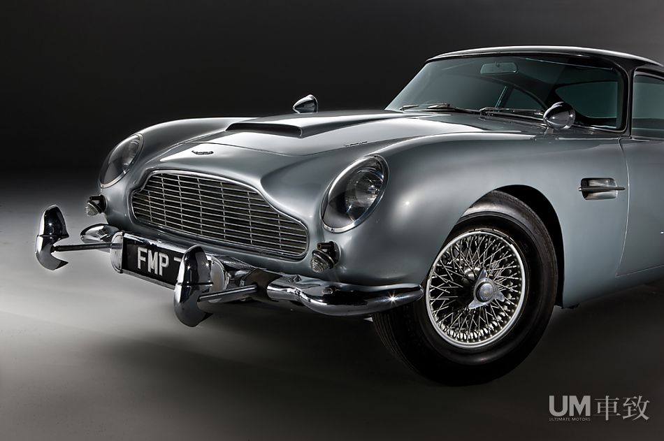 Aston Martin DB5 V12