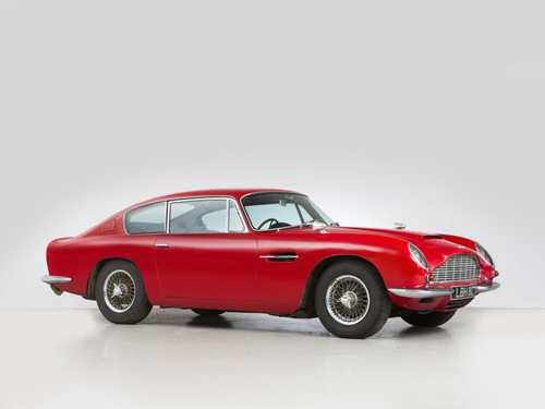 Aston Martin DB5 Volante