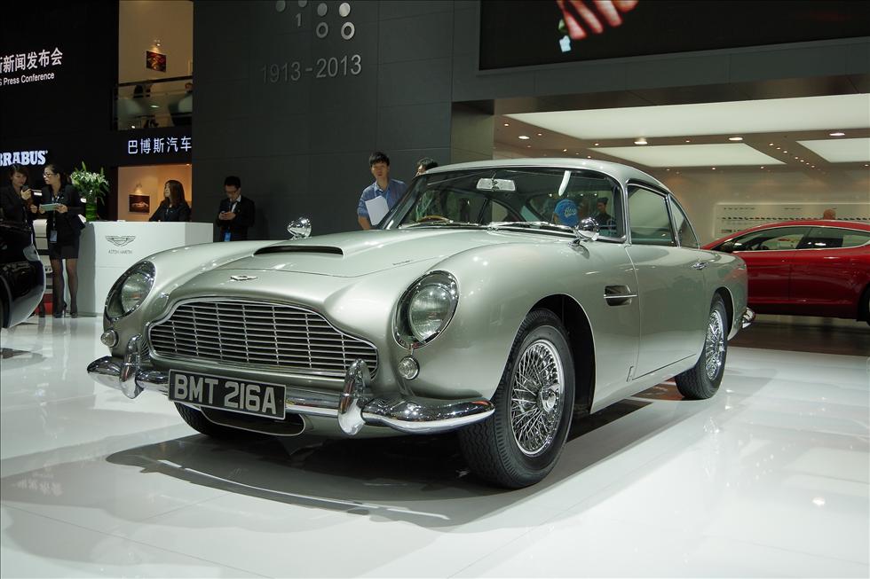 Aston Martin DB5 Zagato