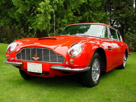 Aston Martin DB6