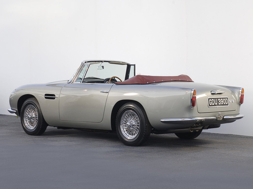 Aston Martin DB6 Volante