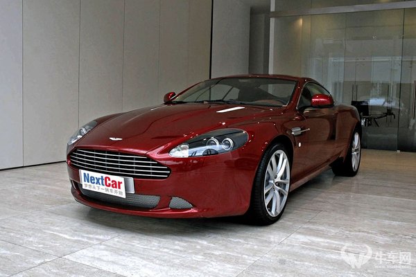 Aston Martin DB9 2014