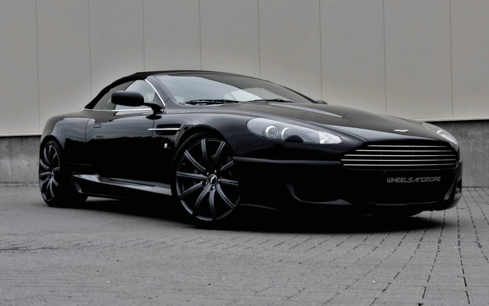 Aston Martin DB9 Carbon Edition