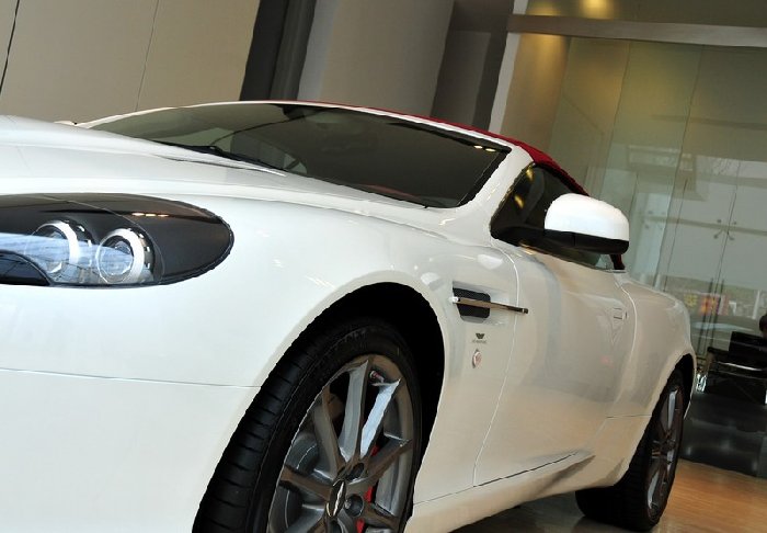 Aston Martin DB9 Convertible