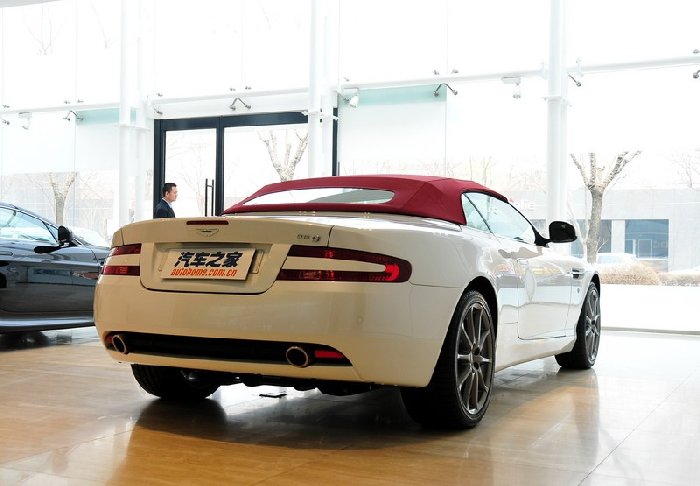 Aston Martin DB9 Convertible