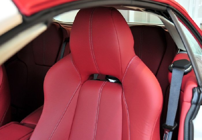 Aston Martin DB9 GT
