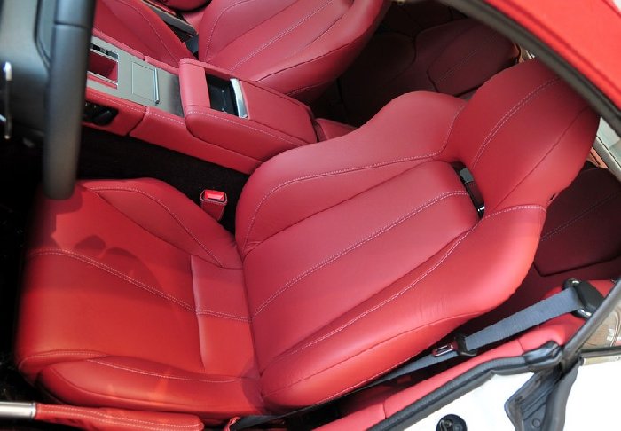 Aston Martin DB9 GT