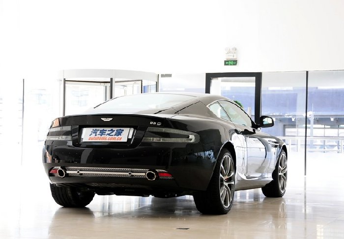 Aston Martin DB9 Sport