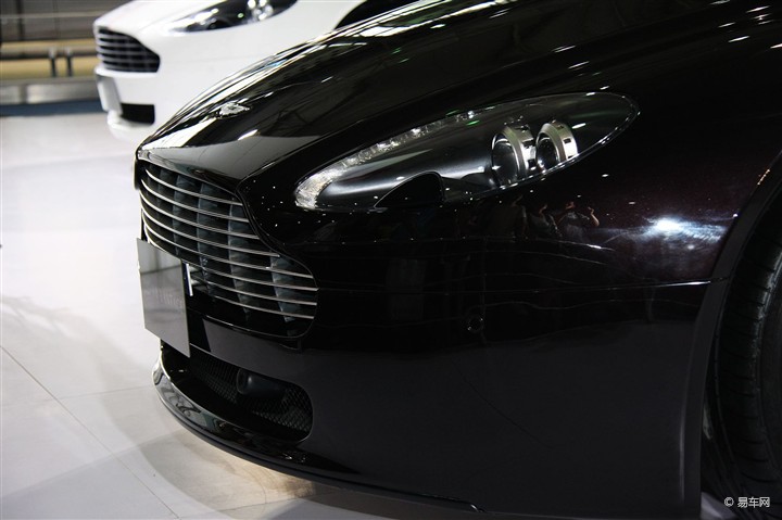 Aston Martin DB9 Vantage