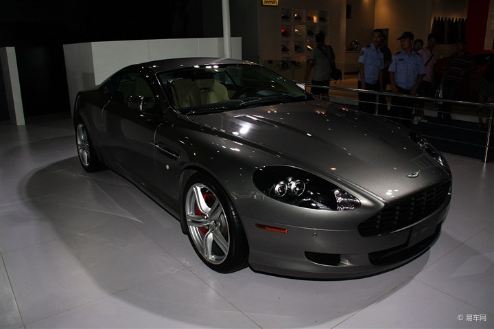 Aston Martin DB9 Vantage