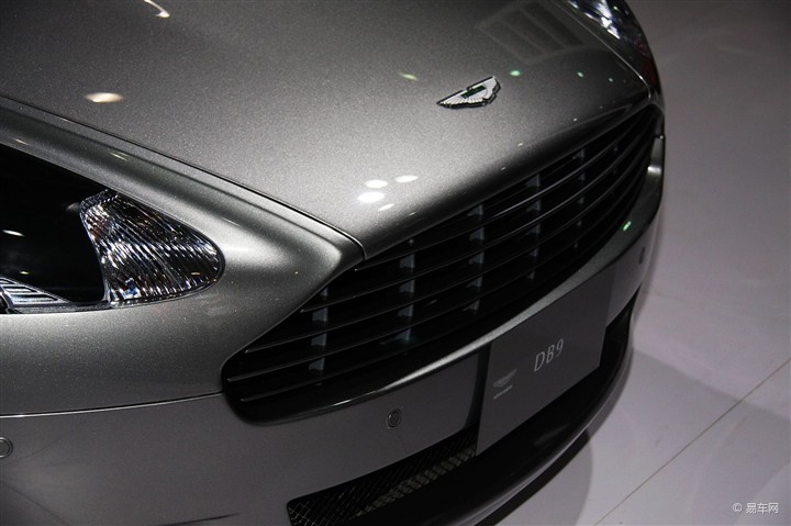 Aston Martin DB9 Vantage