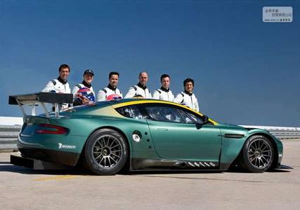 Aston Martin DBR9