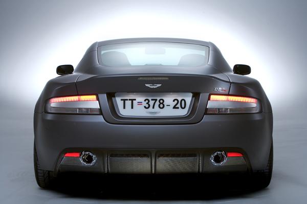 Aston Martin DBS Carbon Black Edition