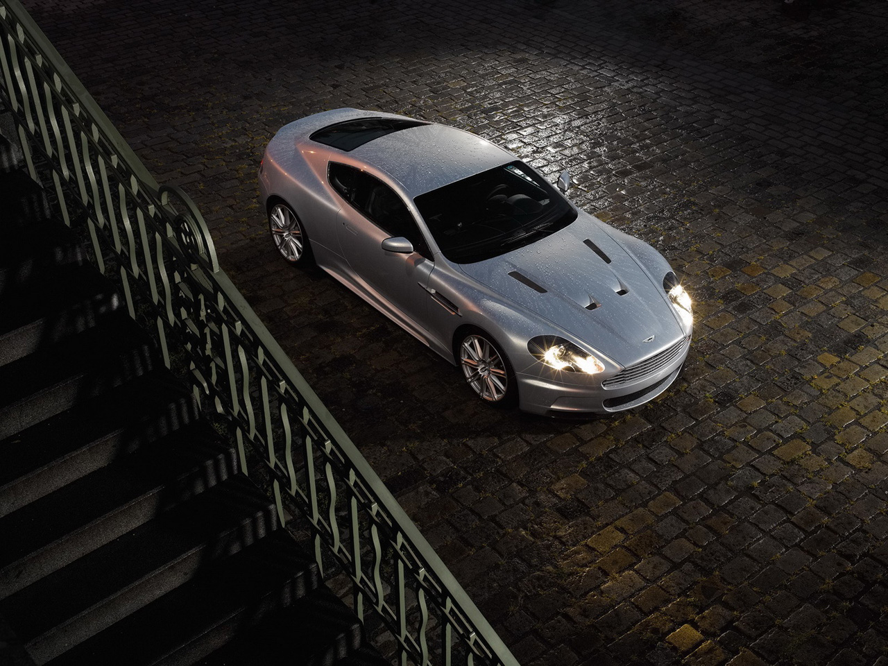 Aston Martin DBS Racing Green