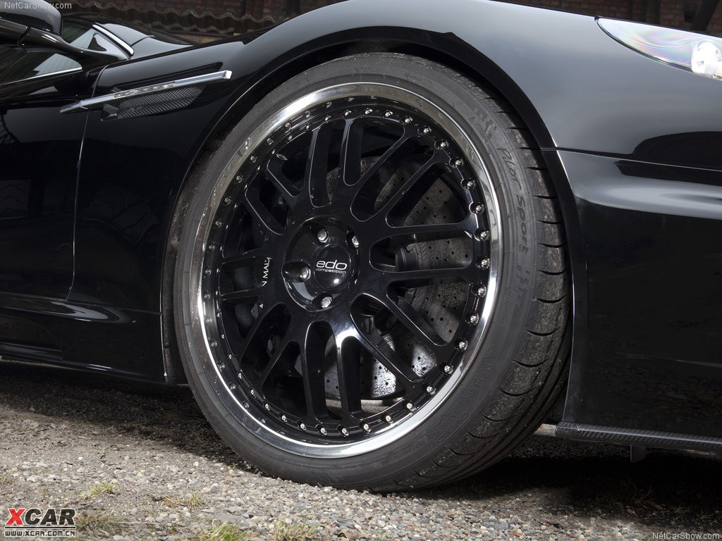Aston Martin DBS V8