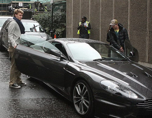 Aston Martin DBS Volante