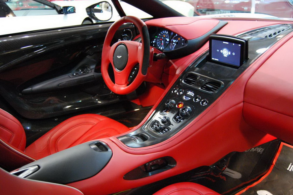 Aston Martin One 77