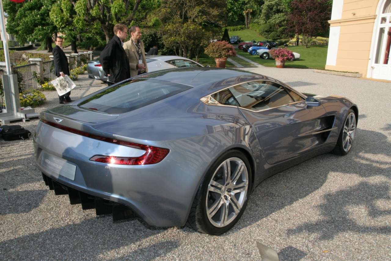 Aston Martin One 77 Aston Martin One 77