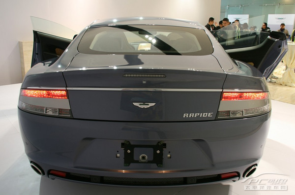 Aston Martin Rapide S Black