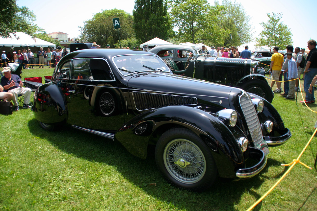 Aston Martin Short Chassis Volante