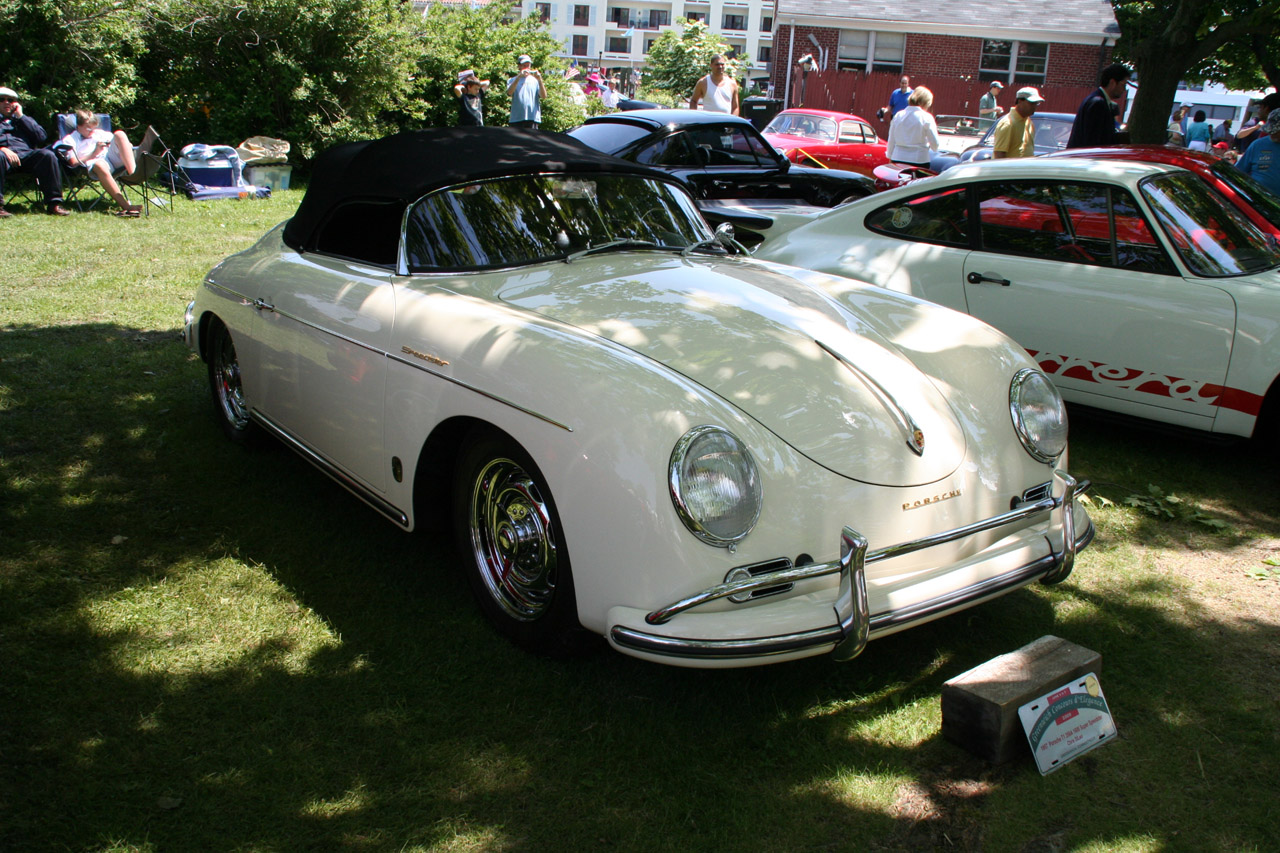 Aston Martin Short Chassis Volante