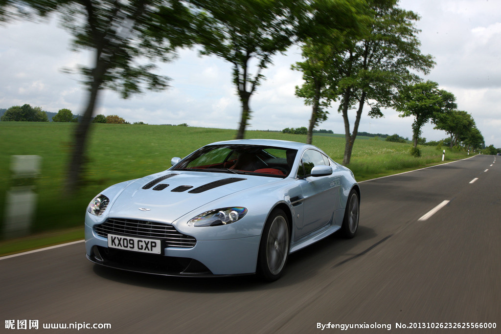 Aston Martin V12 Vantage S