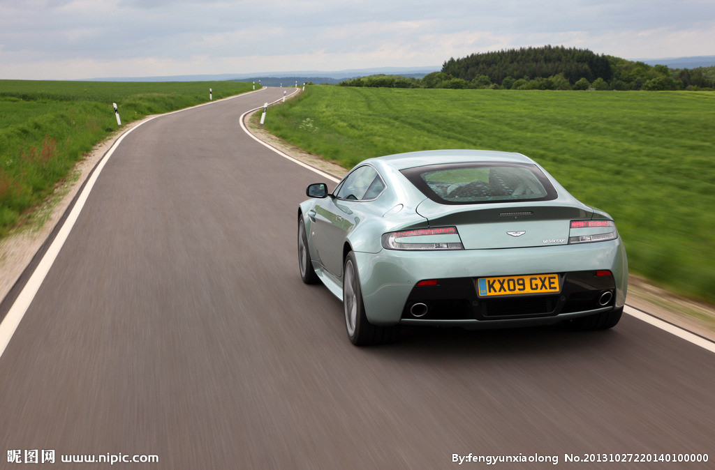 Aston Martin V12 Zagato