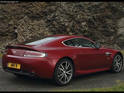 Aston Martin V8 Coupe