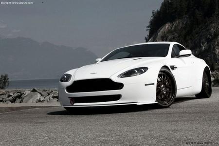 Aston Martin V8 Vantage N24
