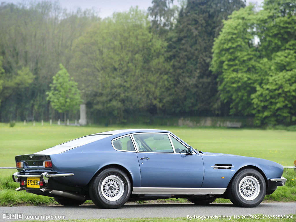 Aston Martin V8 Vantage S