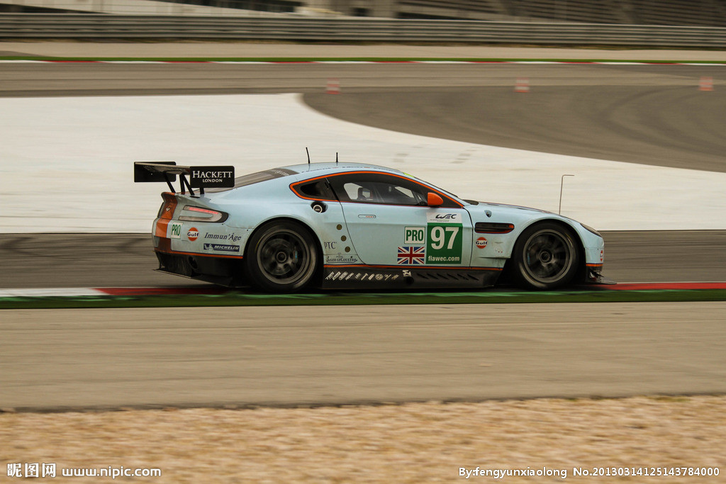 Aston Martin V8 Vantage Volante