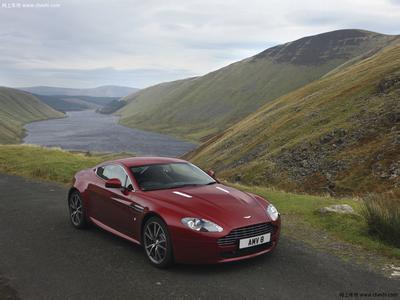 Aston Martin V8 Vantage