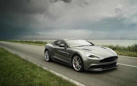 Aston Martin Vanquish 2014