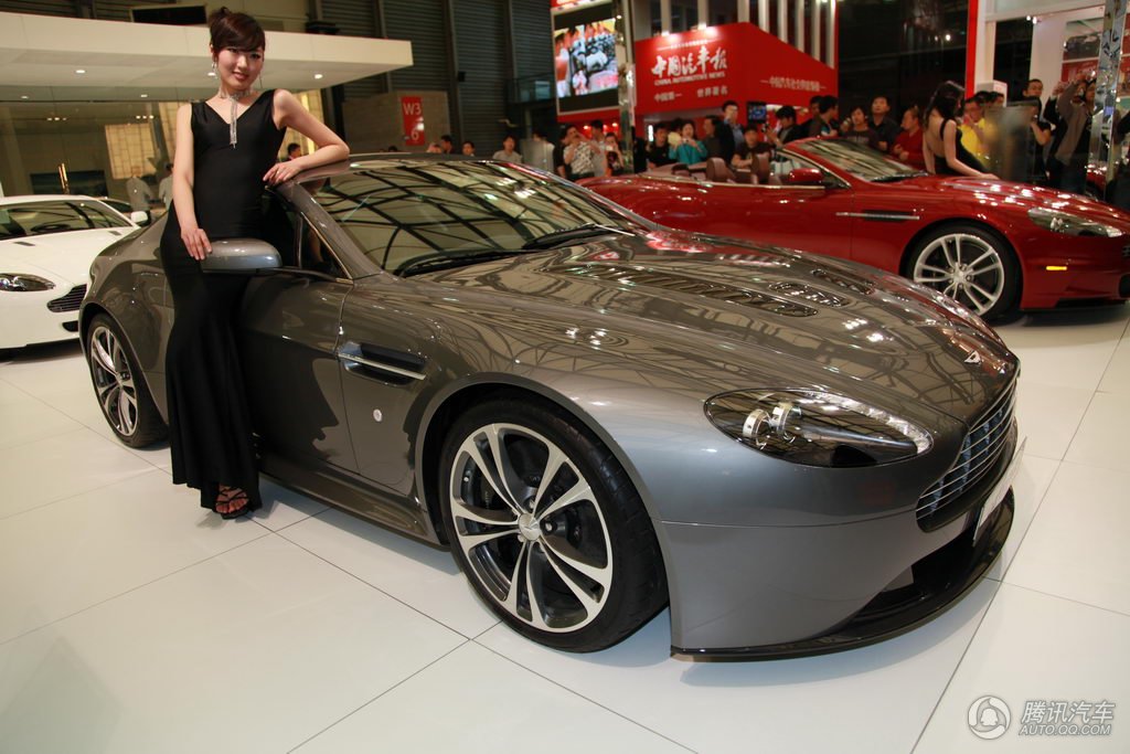 Aston Martin Vantage Black Edition