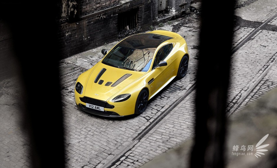 Aston Martin Vantage Convertible