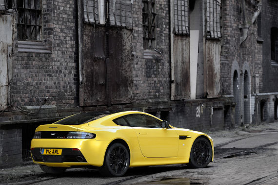 Aston Martin Vantage GT