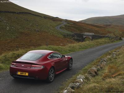 Aston Martin Vantage Le Mans