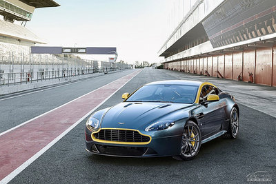 Aston Martin Vantage roadster