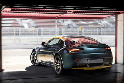Aston Martin Vantage roadster