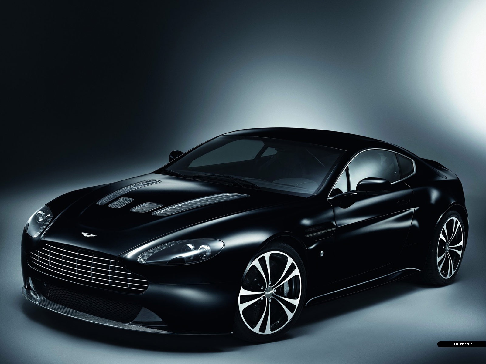Aston Martin Vantage roadster