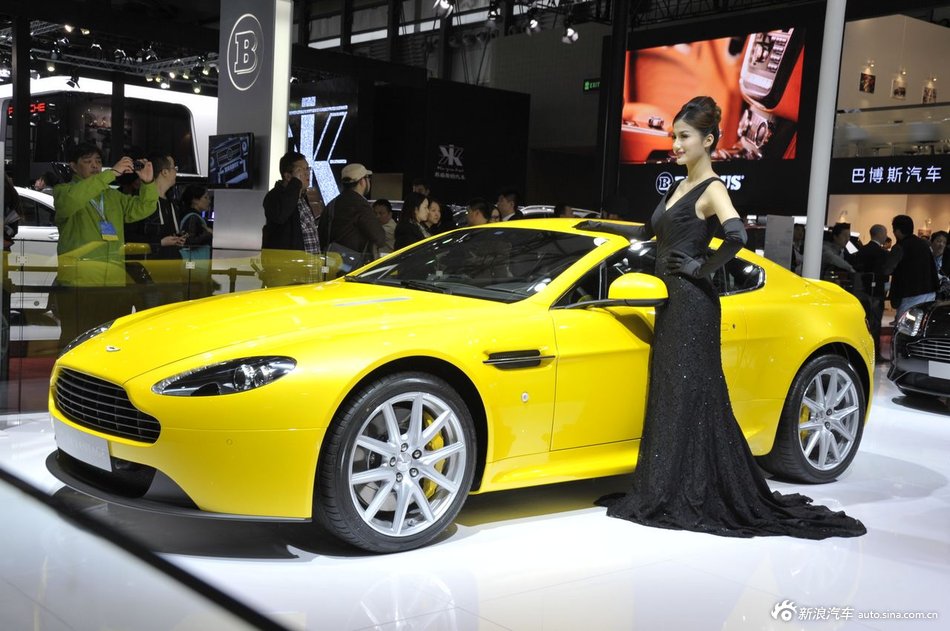 Aston Martin Vantage S Aston Martin Vantage S