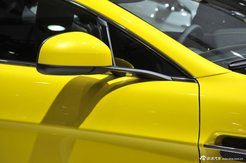 Aston Martin Vantage S