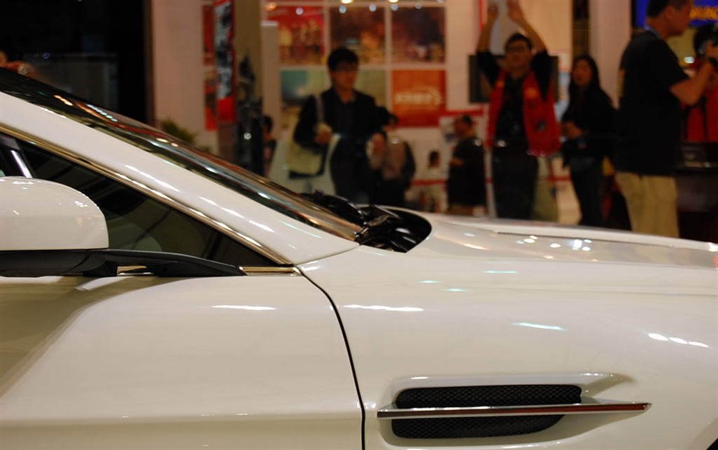 Aston Martin Vantage tuning