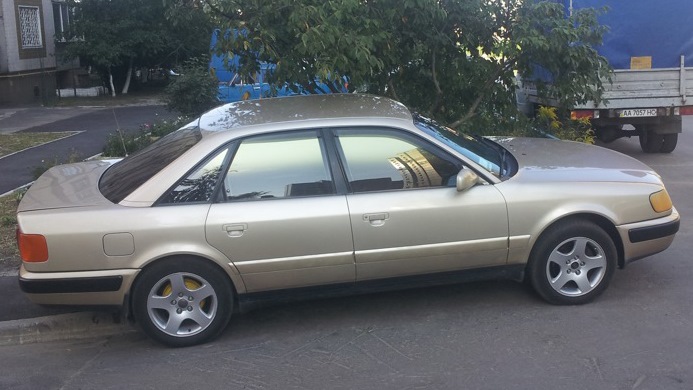Audi 100 2.0e