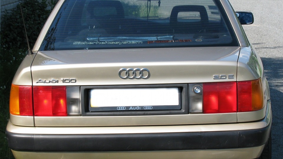 Audi 100 2.0e